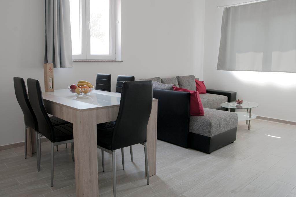 Apartment Perun Podstrana Exterior foto