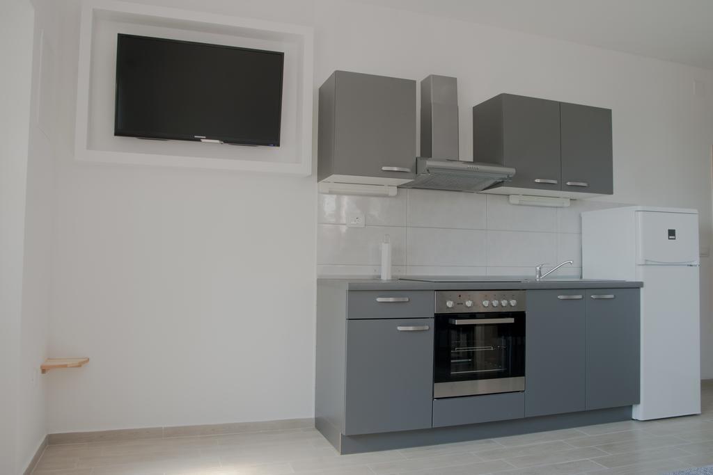Apartment Perun Podstrana Exterior foto
